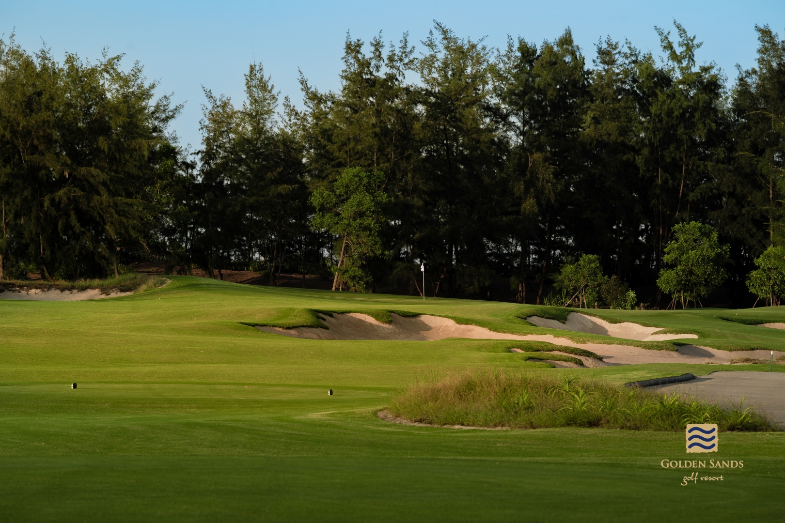 Golden Sands Golf Resort