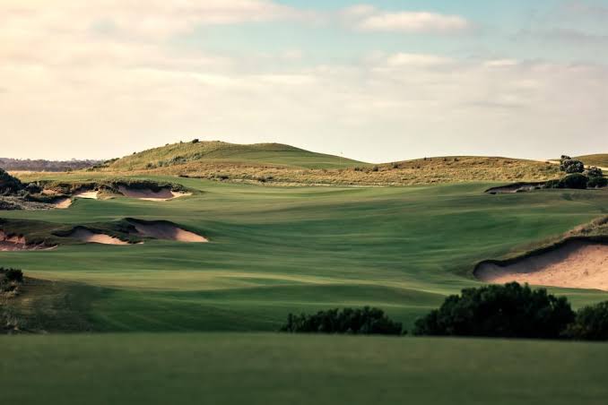 The National Golf Club