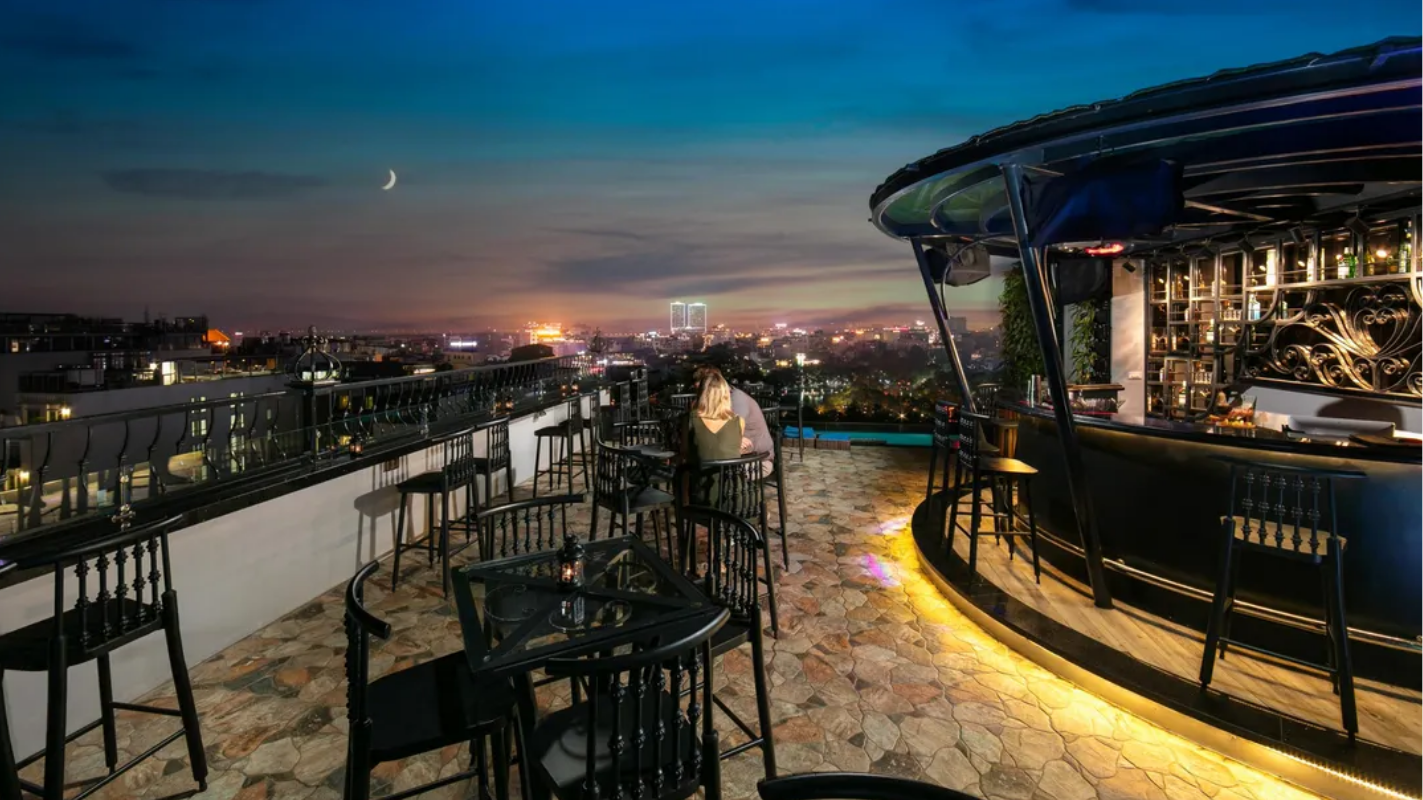 The Oriental Jade Hotel