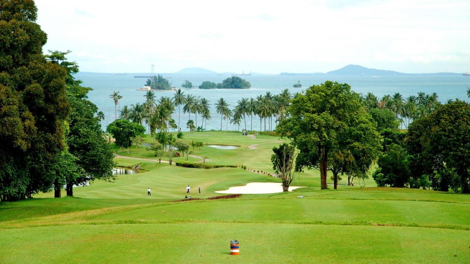 Padang Golf Sukajadi