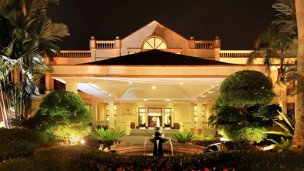 Tanjong Puteri Golf Resort, Straits Course