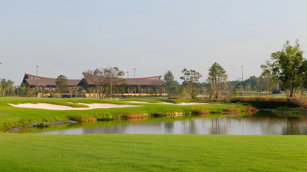 Eschuri Vung Bau Golf Resort