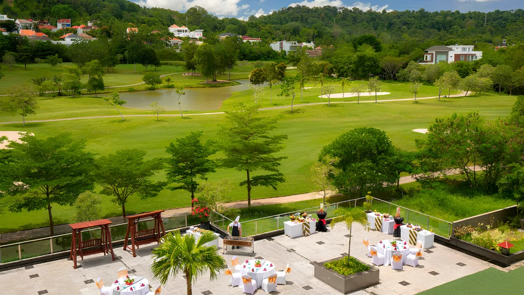 Padang Golf Sukajadi