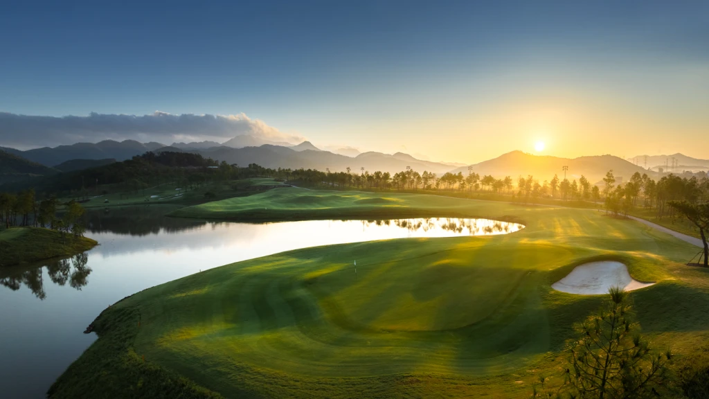 Luxury Danang Golf Getaways 4D2N2R