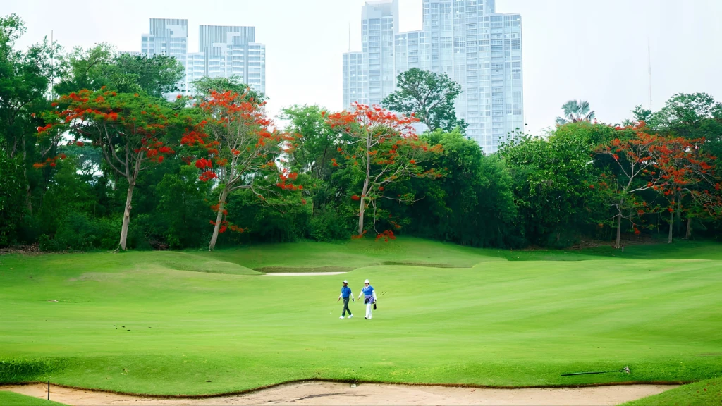 Surabaya Golf Exclusive - 4D3N2R